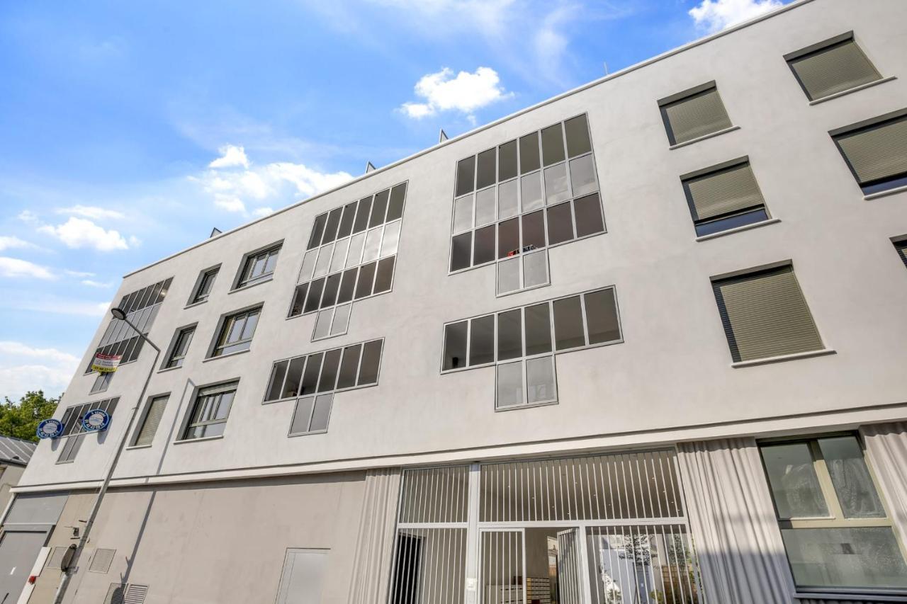 Superbe Appartement Avec Balcon Et Parking Proche Paris 圣但尼 外观 照片