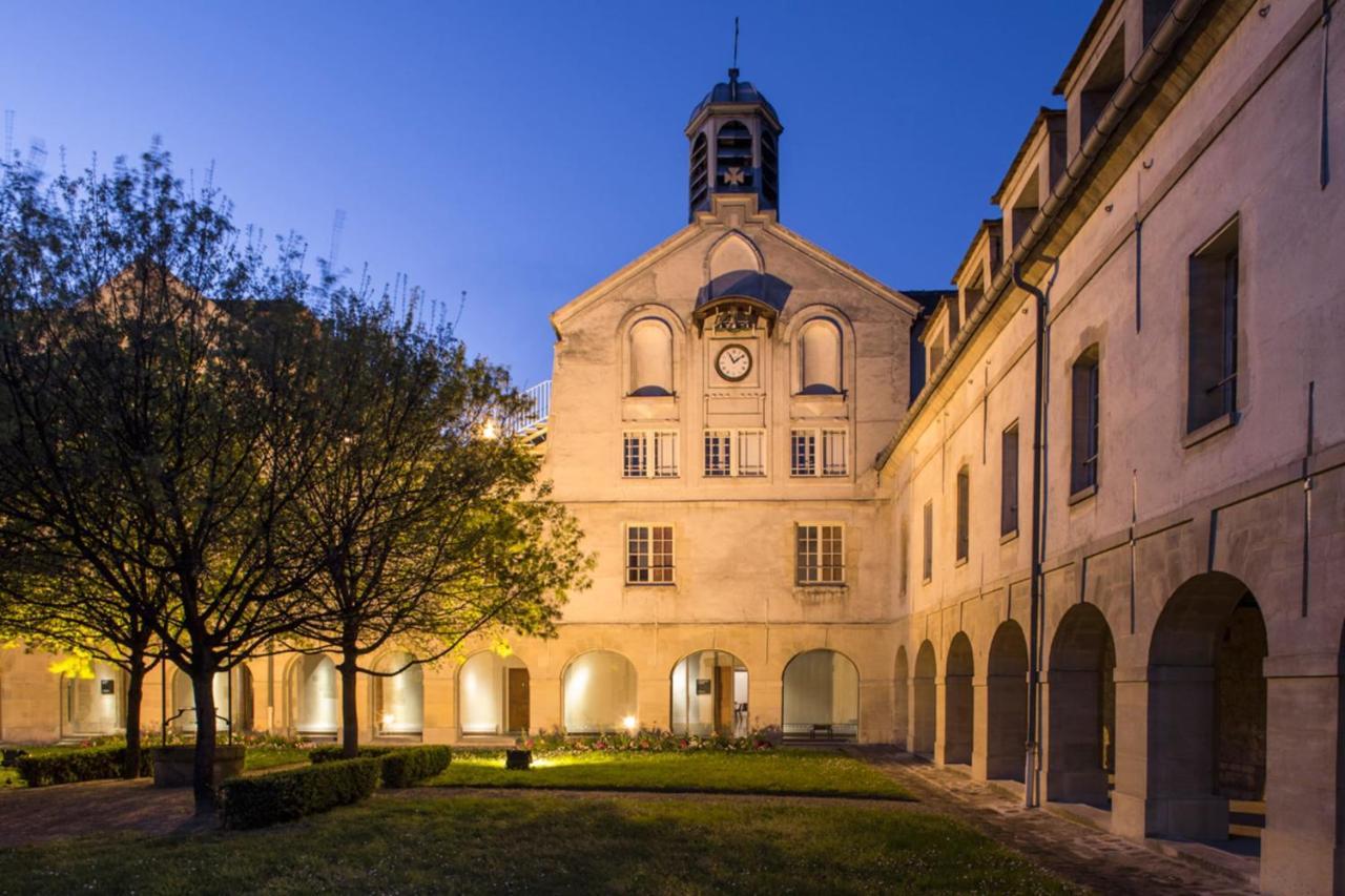 Superbe Appartement Avec Balcon Et Parking Proche Paris 圣但尼 外观 照片